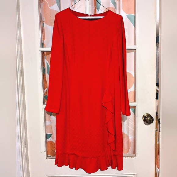 Vintage Carolina Herrera Ruffle Printed Dress - Picture 2 of 8